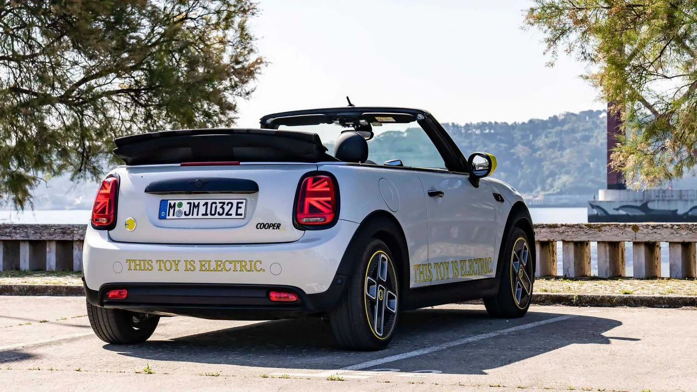 Mini SE Convertible