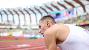 Michał Rozmys musiał po swoim biegu patrzeć, co zrobią rywale