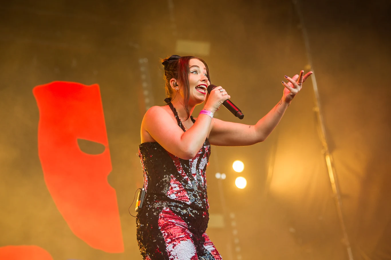 Mery Spolsky na scenie w Jarocinie