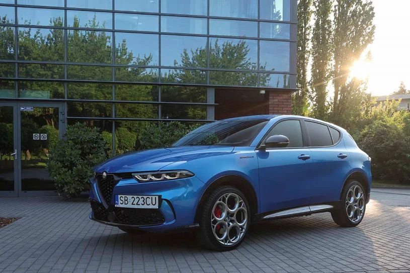Od września Alfa Romeo Tonale będzie dostępna z silnikiem diesla. Od września Alfa Romeo Tonale będzie dostępna z silnikiem diesla.