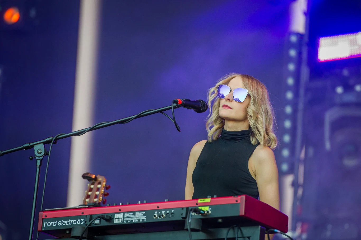 Kaśka Sochacka na scenie Festiwalu w Jarocinie 2022