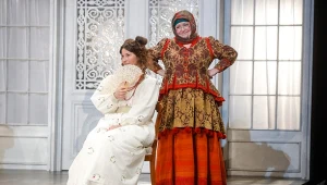 "Ożenek" według Janusza Gajosa: Lustereczko, powiedz przecie