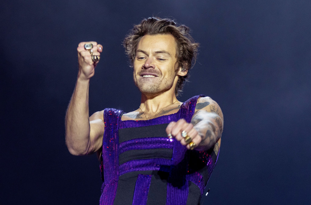 Harry Styles prezentuje nowy teledysk