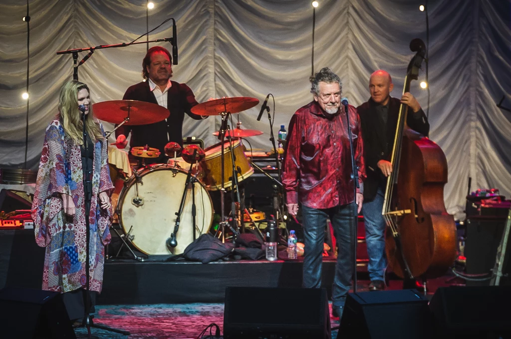 Alison Krauss i Robert Plant w Operze Leśnej w Sopocie Alison Krauss i Robert Plant w Operze Leśnej w Sopocie