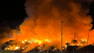 Pożar w zakładzie recyklingu w Rawiczu