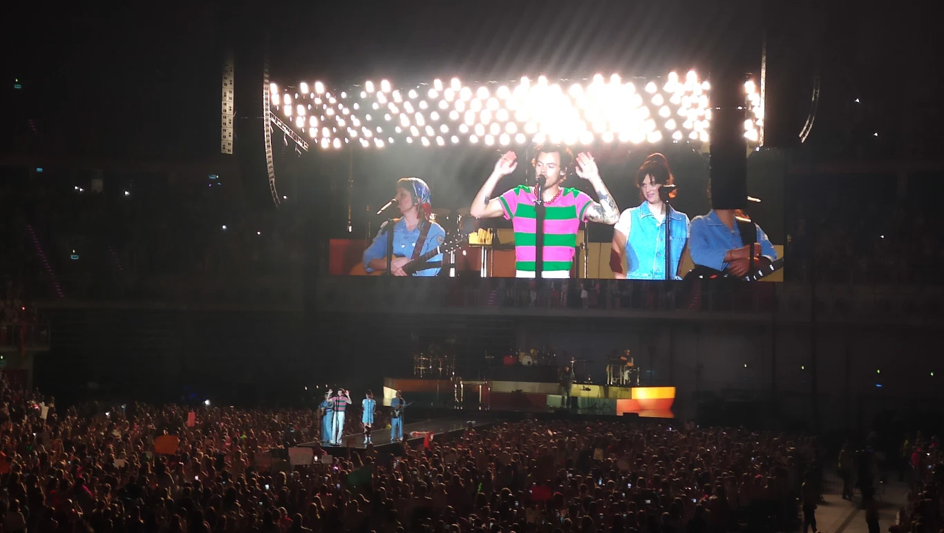 Harry Styles zagrał energiczne show w Krakowie Harry Styles zagrał energiczne show w Krakowie