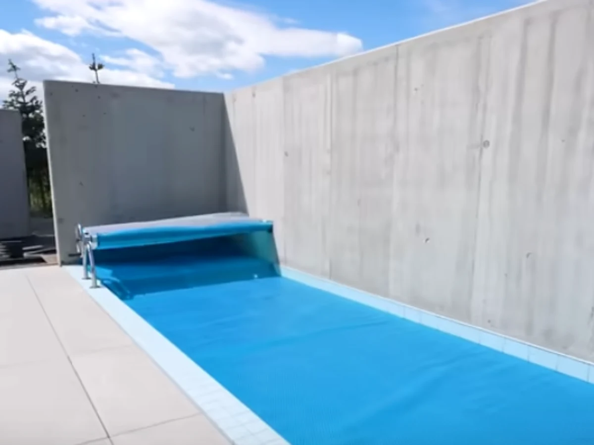 Koło domu nie zabrakło basenu YT @ WERSOW Koło domu nie zabrakło basenu YT @ WERSOW