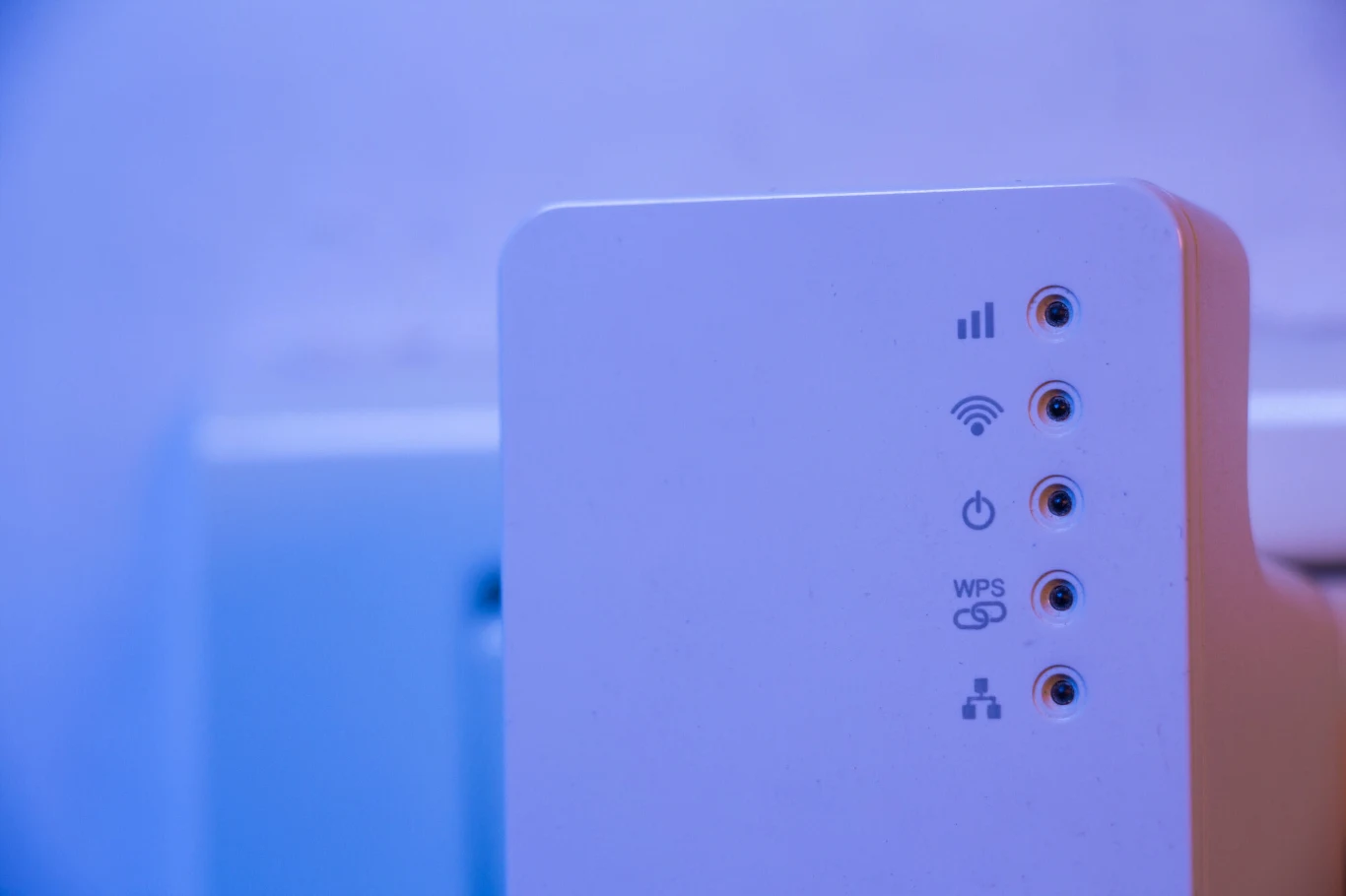 Dlaczego diody na routerze Wi-Fi mrugają? Ich znaczenie może być istotne przy ewentualnych awariach Dlaczego diody na routerze Wi-Fi mrugają? Ich znaczenie może być istotne przy ewentualnych awariach