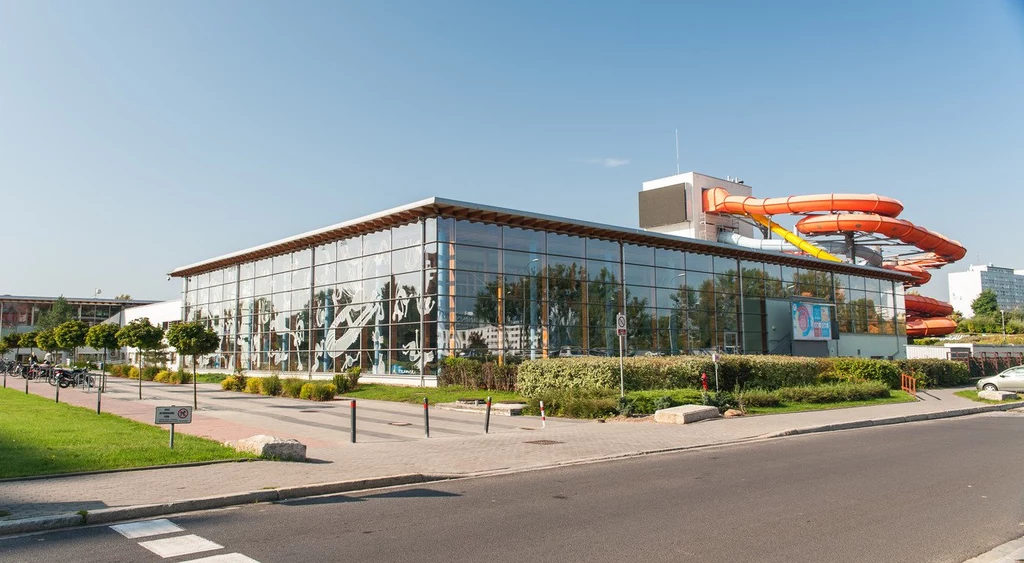 Aquapark przy ul. Borowskiej we Wrocławiu - w tym budynku doszło do zgwałcenia 12-letniego chłopca Aquapark przy ul. Borowskiej we Wrocławiu - w tym budynku doszło do zgwałcenia 12-letniego chłopca