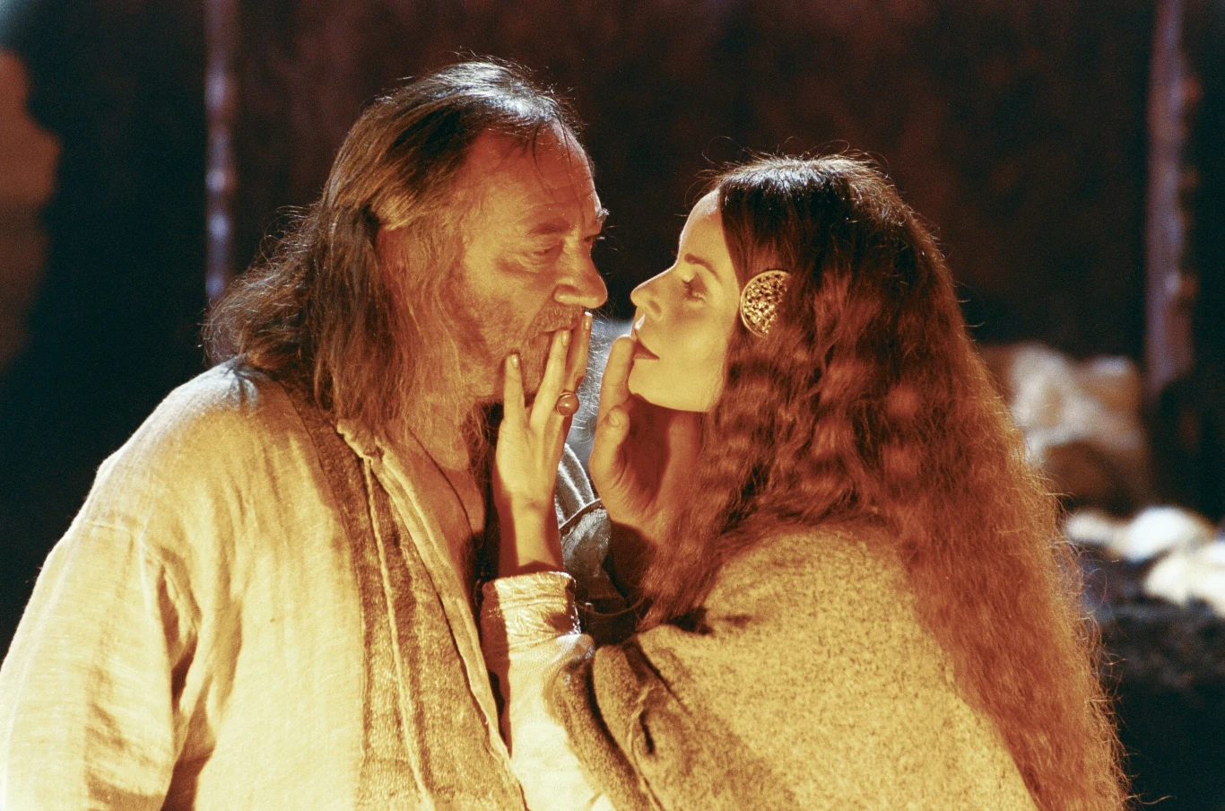 Bogdan Stupka i Malgorzata Foremniak na planie filmu "Stara baśń" Bogdan Stupka i Malgorzata Foremniak na planie filmu "Stara baśń"