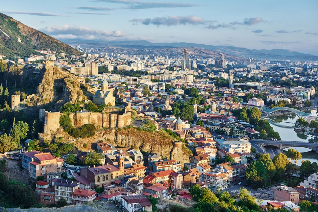 W Tbilisi historia przeplata się jednak z nowoczesnością