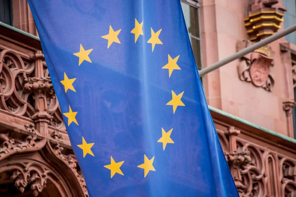 Rada UE przyjęła siódmy pakiet sankcji przeciwko Rosji Rada UE przyjęła siódmy pakiet sankcji przeciwko Rosji
