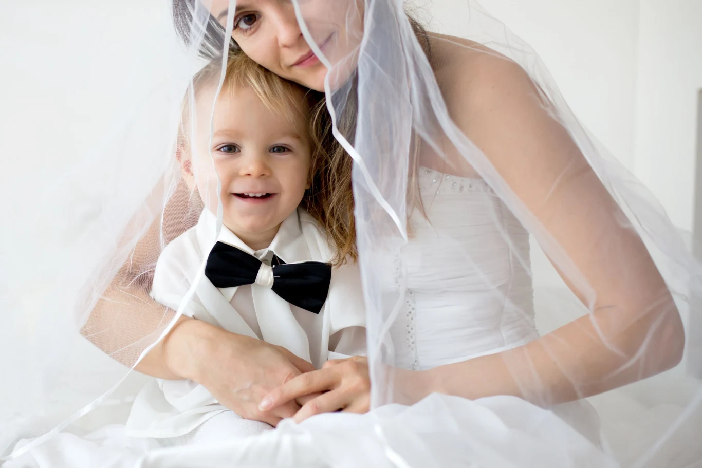 Coraz więcej par decyduje się ochrzcić swoje dziecko w dniu ślubu Coraz więcej par decyduje się ochrzcić swoje dziecko w dniu ślubu