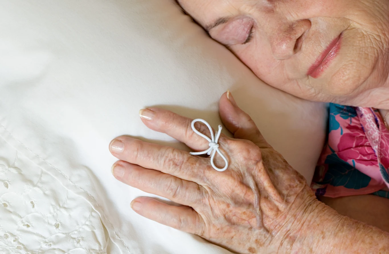 Niskie wykształcenie, cukrzyca i płeć? Alzheimer wskazał grupy ryzyka wystąpienia choroby