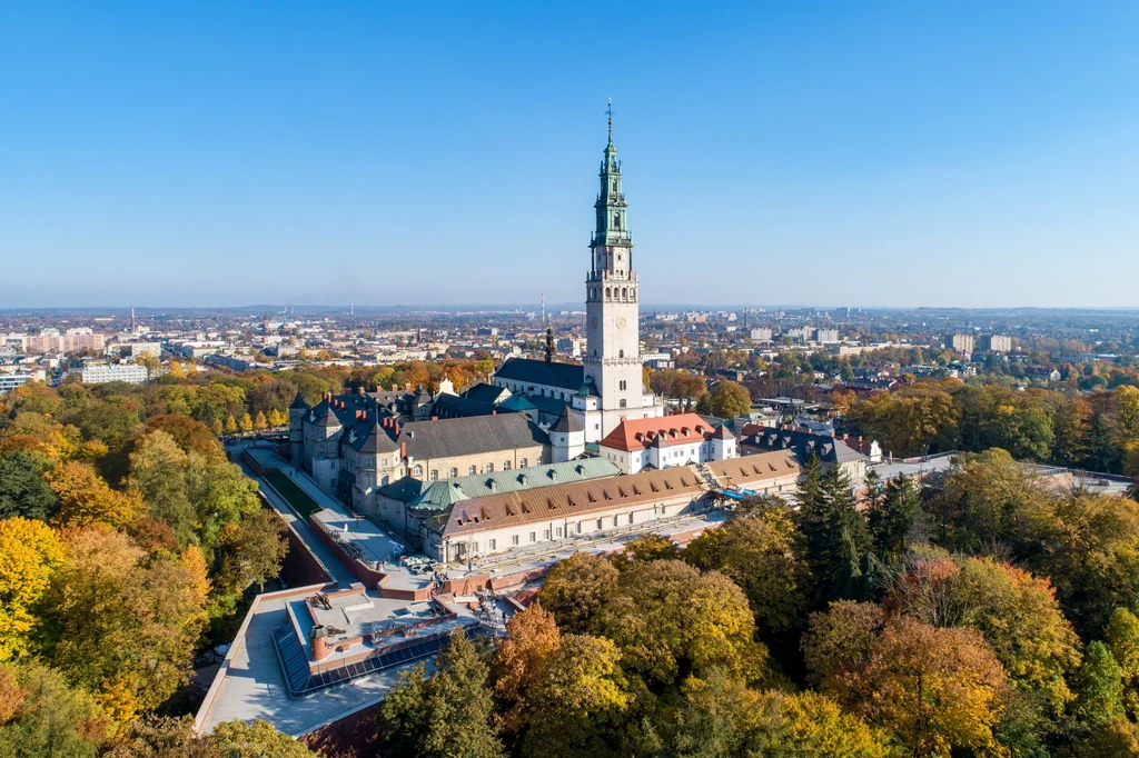 Na czele niechlubnego zestawienia znalazła się Częstochowa - mieszkańcy tego miasta są najbardziej nieszczęśliwi 