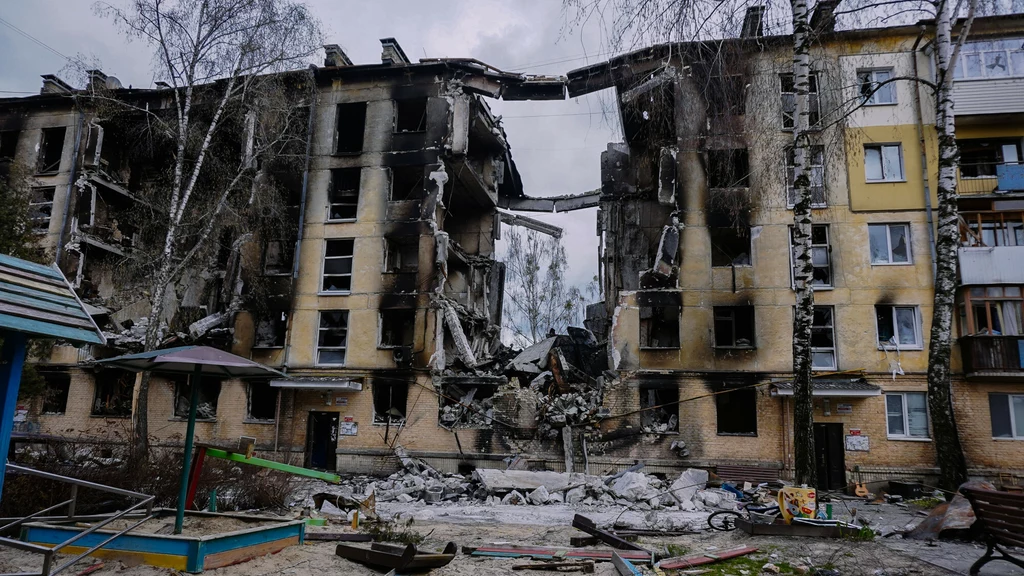 Hostomel na Ukrainie. Zniszczenia spowodowane przez rosyjskich najeźdźców