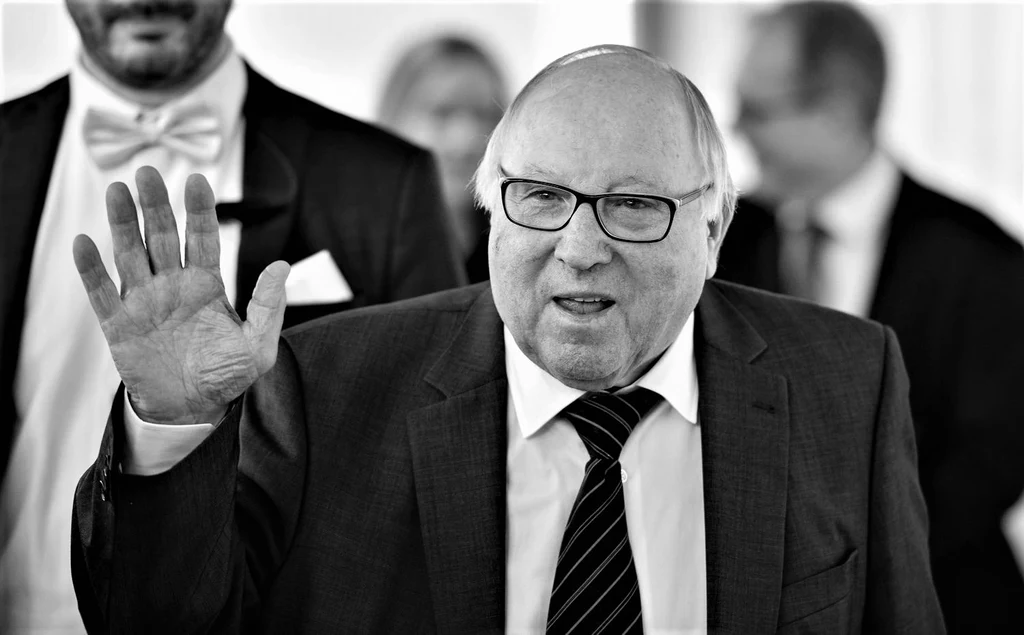 Uwe Seeler Uwe Seeler