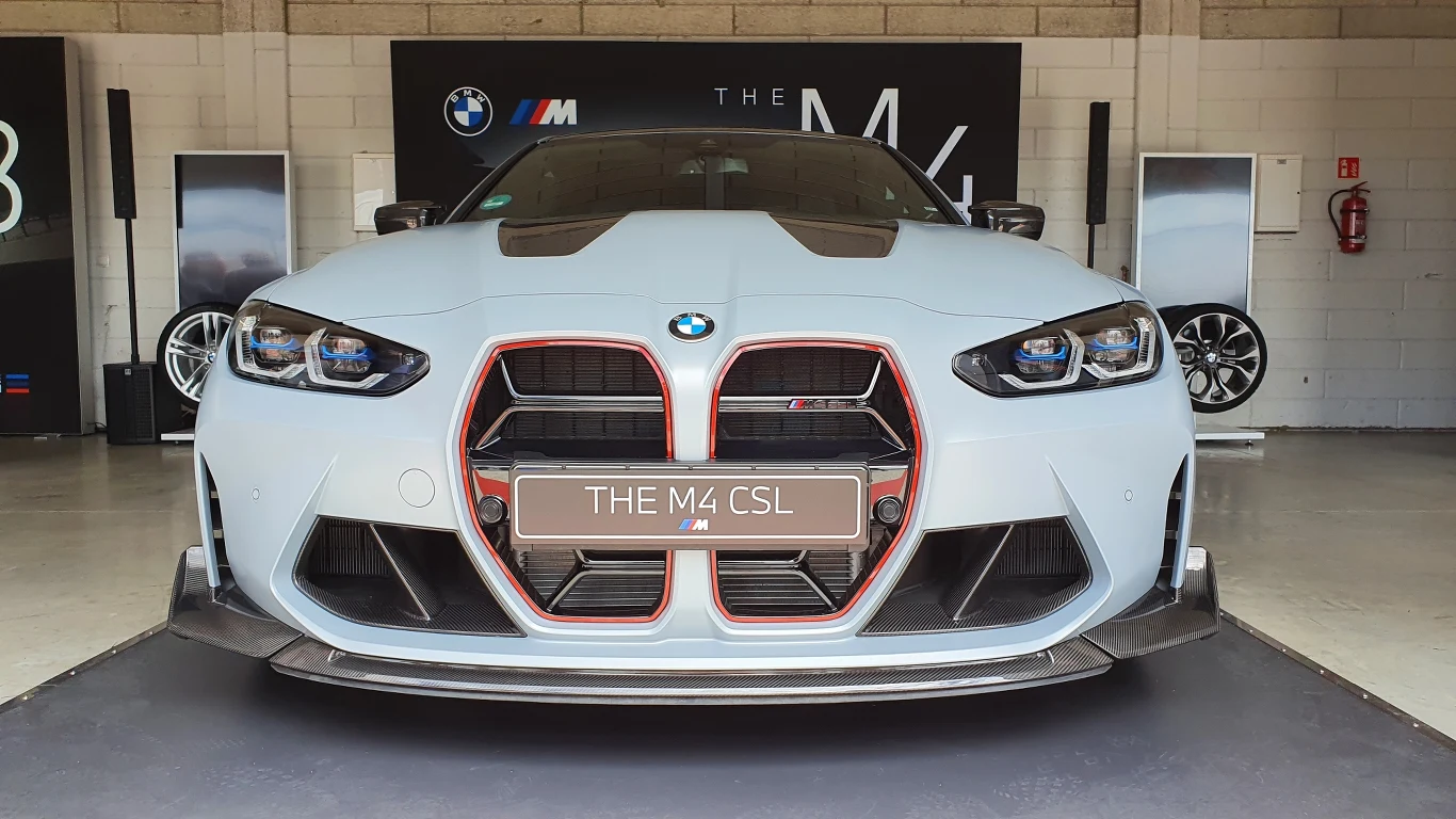 BMW M4 CSL