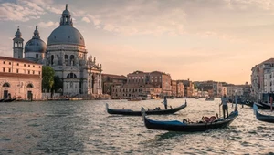 Władze Wenecji apelują o picie wody z fontann