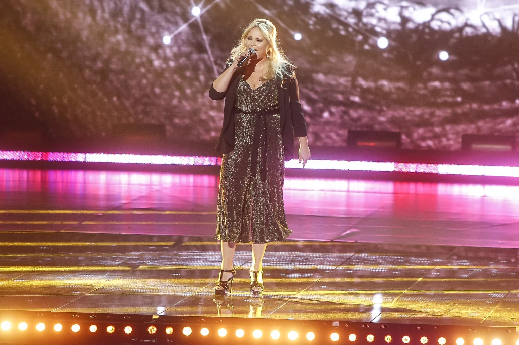 Iza Kowalewska w "Must Be The Music"