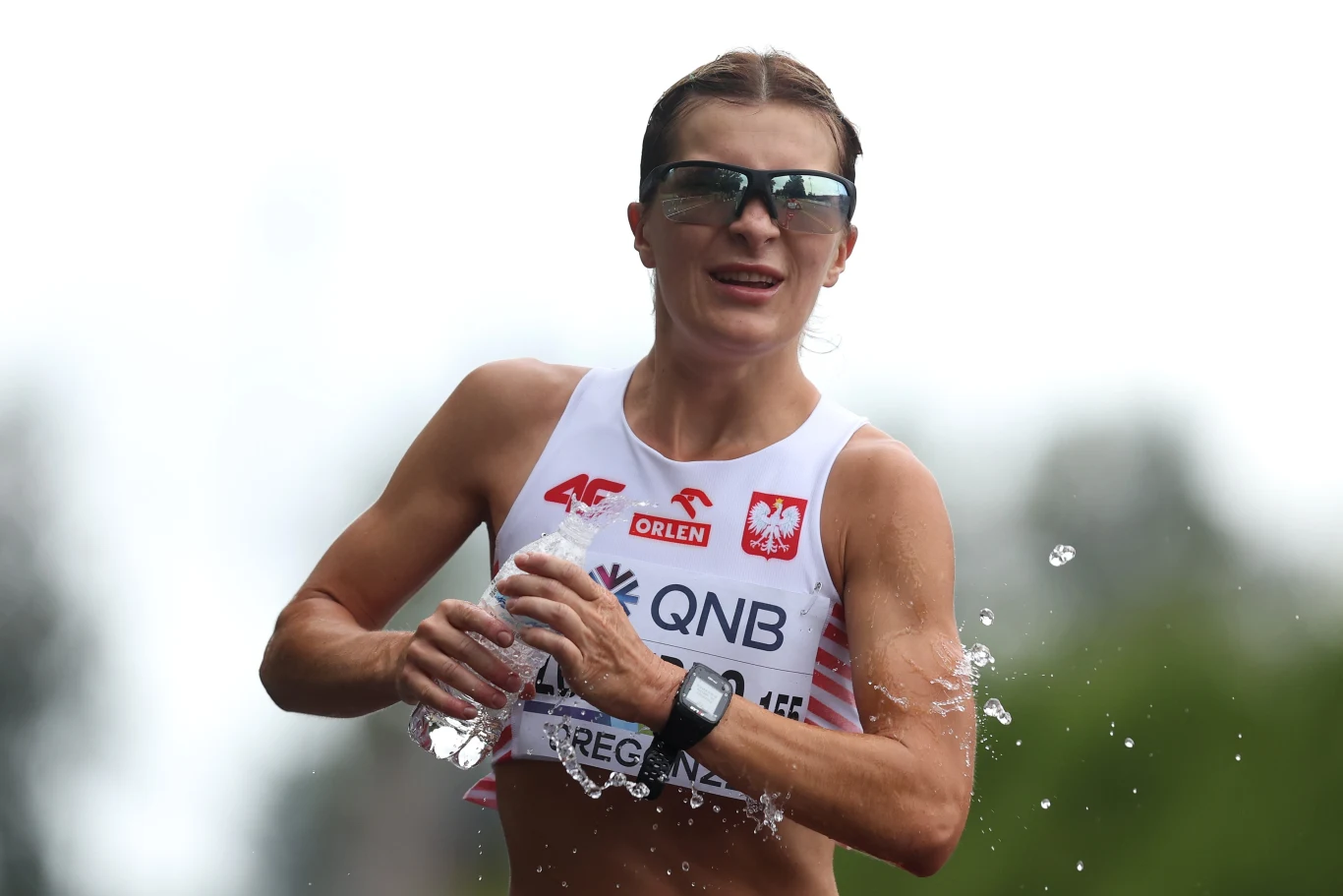 Katarzyna Zdziebło. Nasza specjalistka od chodu sportowego ma za sobą wspaniały czas – na krajowym podwórku zdołała dopisać do swojego konta dwa złote medale mistrzostw Polski, a do tego wszystkiego dorzuciła w Monachium srebro mistrzostw Europy i kolejne dwa srebra mistrzostw świata w trakcie zawodów w amerykańskim Eugene. Zdziebło pokazała przy tym, że nie jest istotne, czy musi rywalizować na dystansie 20 czy 35 km – w obu przypadkach jest w stanie sięgać po najwyższe laury! No i co najważniejsze – ma cały czas jedynie 26 lat, więc zapewne jeszcze nie raz nas zachwyci.