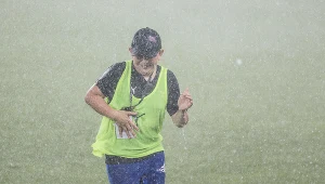 Armagedon przed meczem w Krakowie. Spotkanie opóźnione!