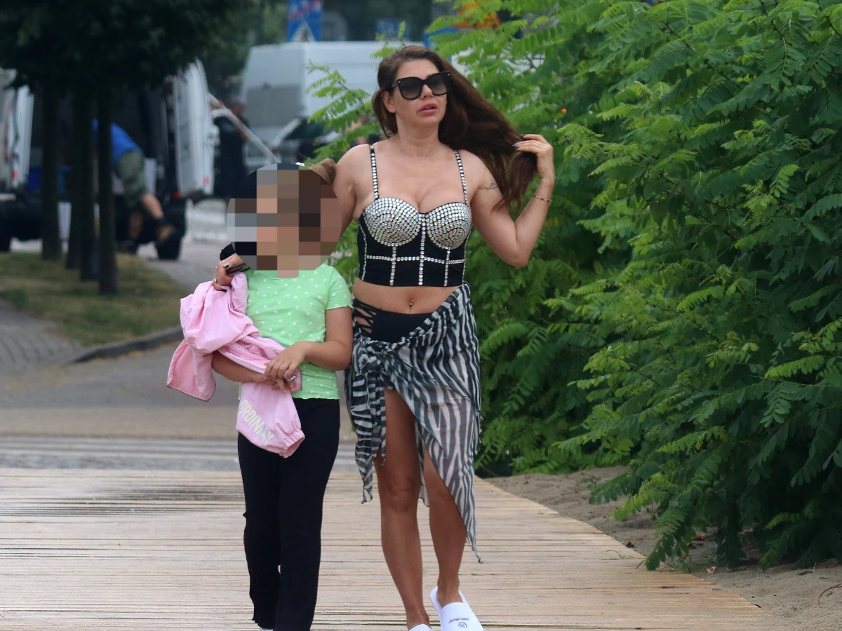 Iwona Węgrowska na wczasach z córką