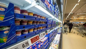 Za zakupy w Polsce dziennikarz zapłacił najmniej