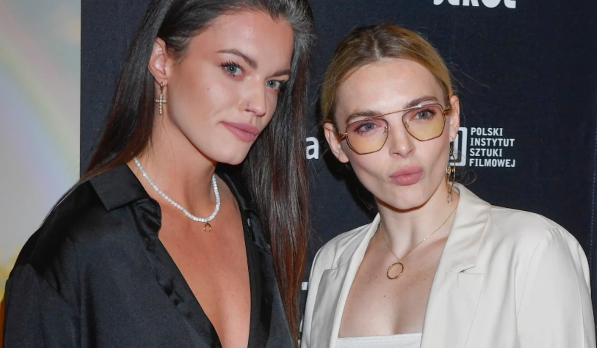 Karolina Brzuszczyńska, Agnieszka Skwierczyńska Karolina Brzuszczyńska, Agnieszka Skwierczyńska