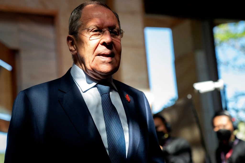 Siergiej Ławrow: USA i Zachód zabraniają Ukrainie dogadać się z Rosją Siergiej Ławrow: USA i Zachód zabraniają Ukrainie dogadać się z Rosją