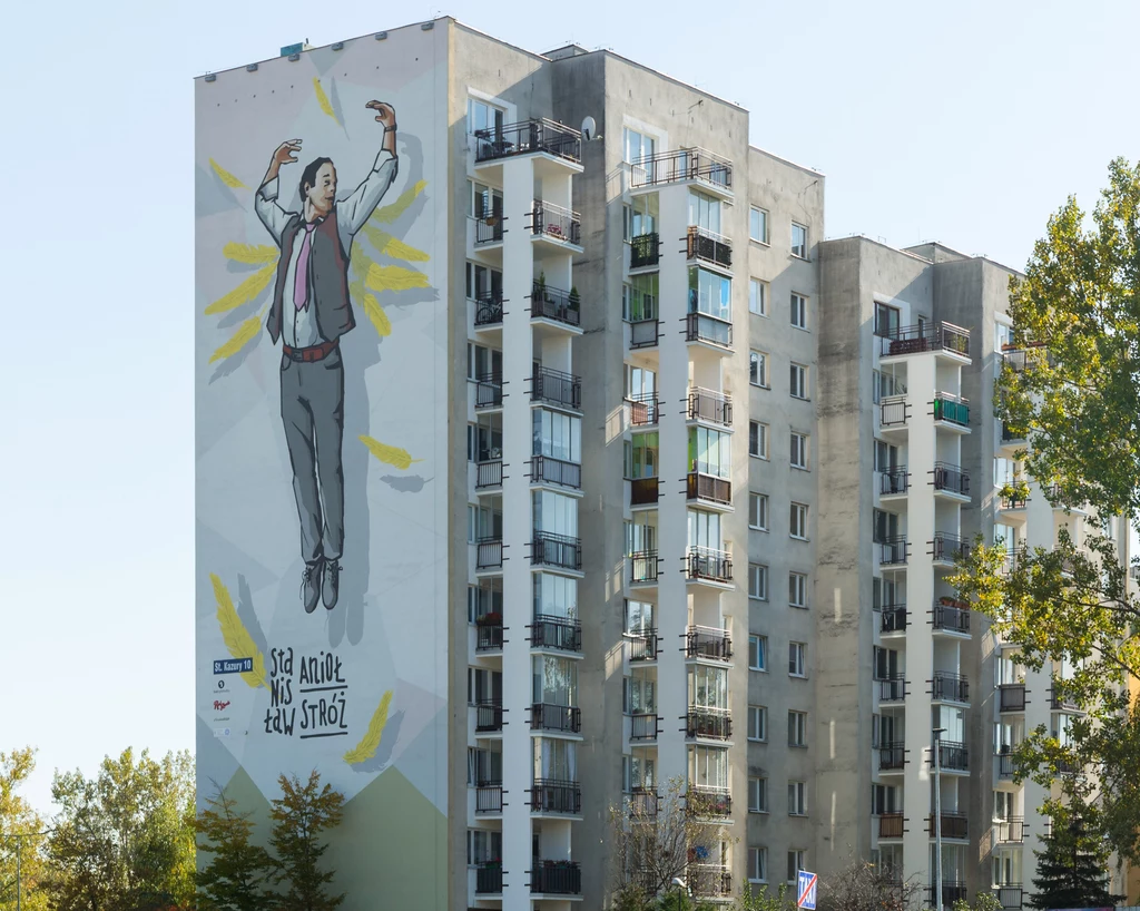 Mural na ursynowskim bloku upamiętniający bohatera serialu "Alternatywy 4" Mural na ursynowskim bloku upamiętniający bohatera serialu "Alternatywy 4"