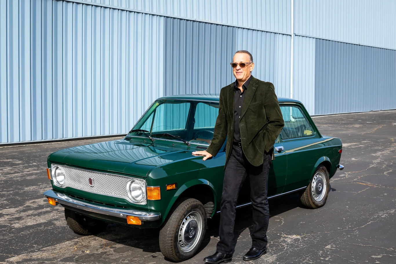 Tom Hanks sprzedał swojego Fiata 128. Tom Hanks sprzedał swojego Fiata 128.