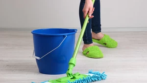 Skuteczny sposób na umycie podłogi bez smug