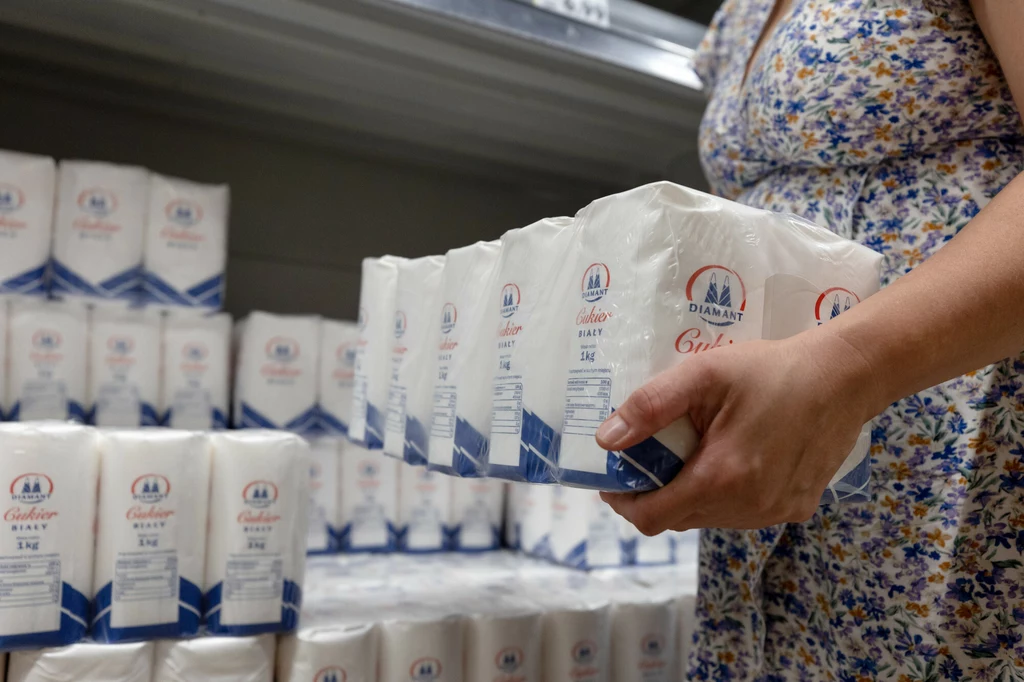 Cena cukru w polskich sklepach poszybowała niebezpiecznie w górę