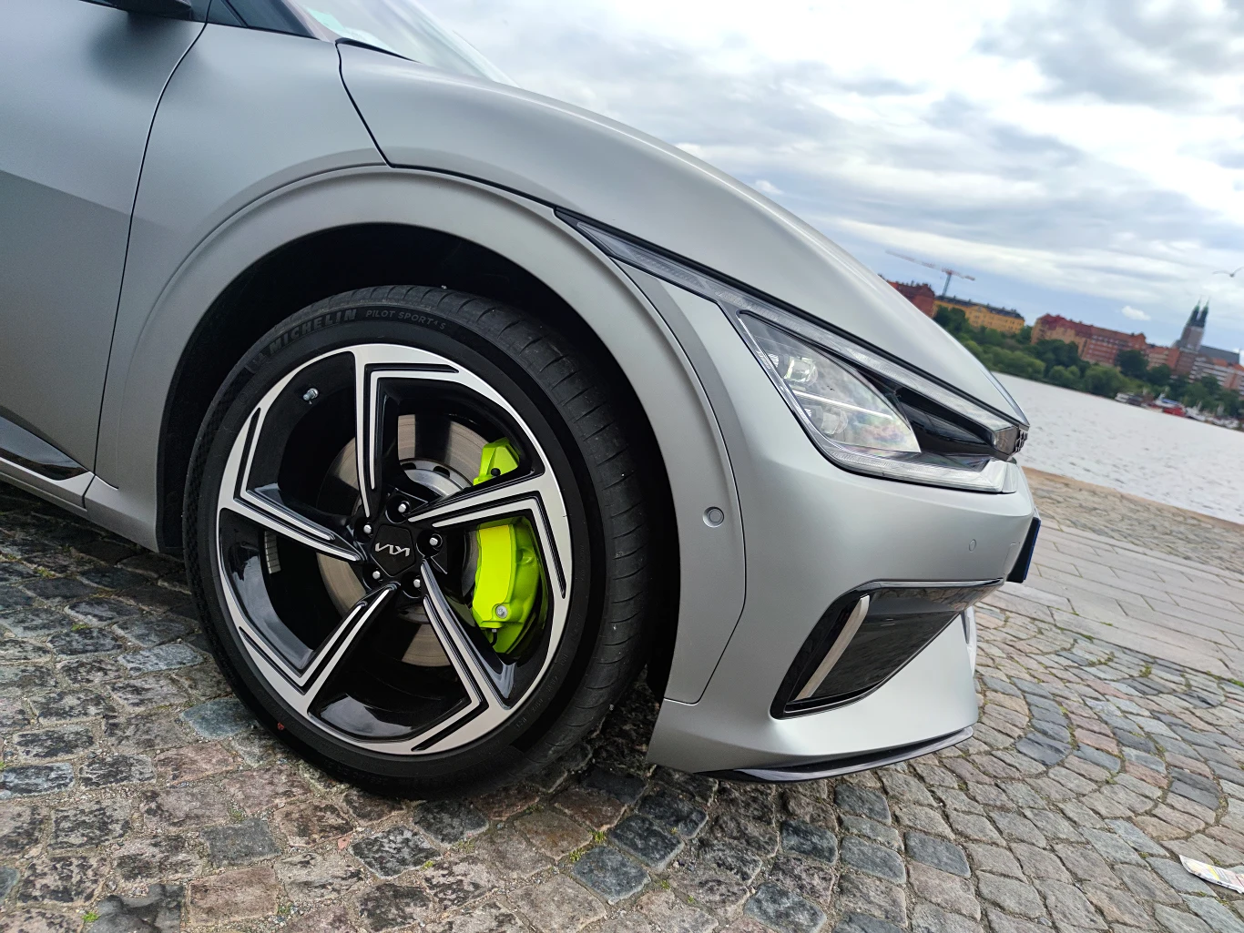 Nowa Kia EV6 GT