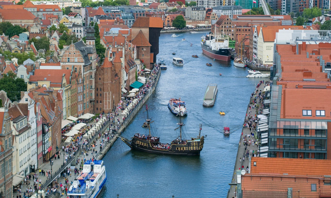 Lista darmowych atrakcji w Gdańsku jest długa. Na zdjęciu widok na miasto z lotu ptaka Lista darmowych atrakcji w Gdańsku jest długa. Na zdjęciu widok na miasto z lotu ptaka