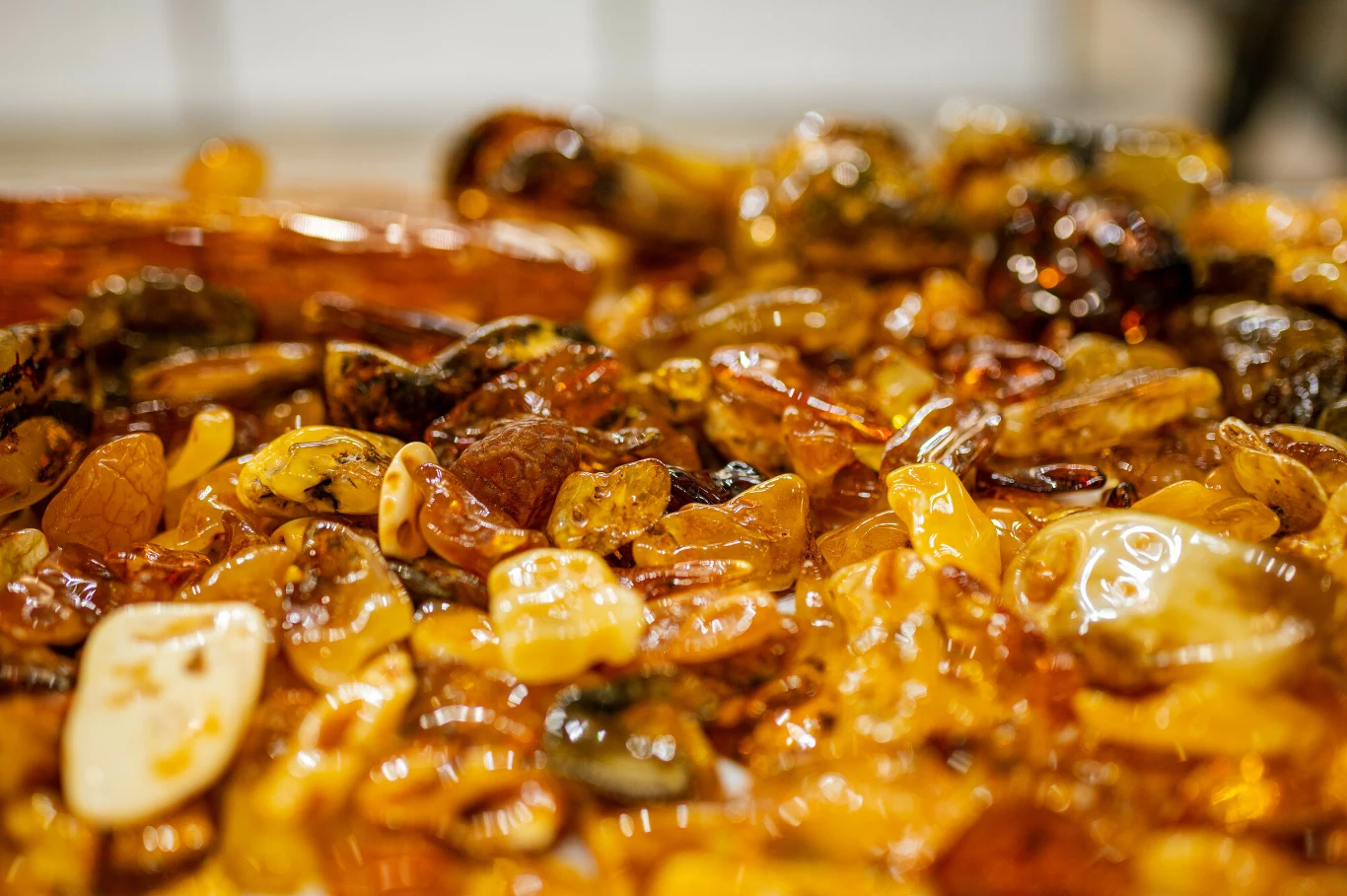 Bursztyn stanowi jedną z największych atrakcji Jarmarku św. Dominika w Gdańsku Bursztyn stanowi jedną z największych atrakcji Jarmarku św. Dominika w Gdańsku