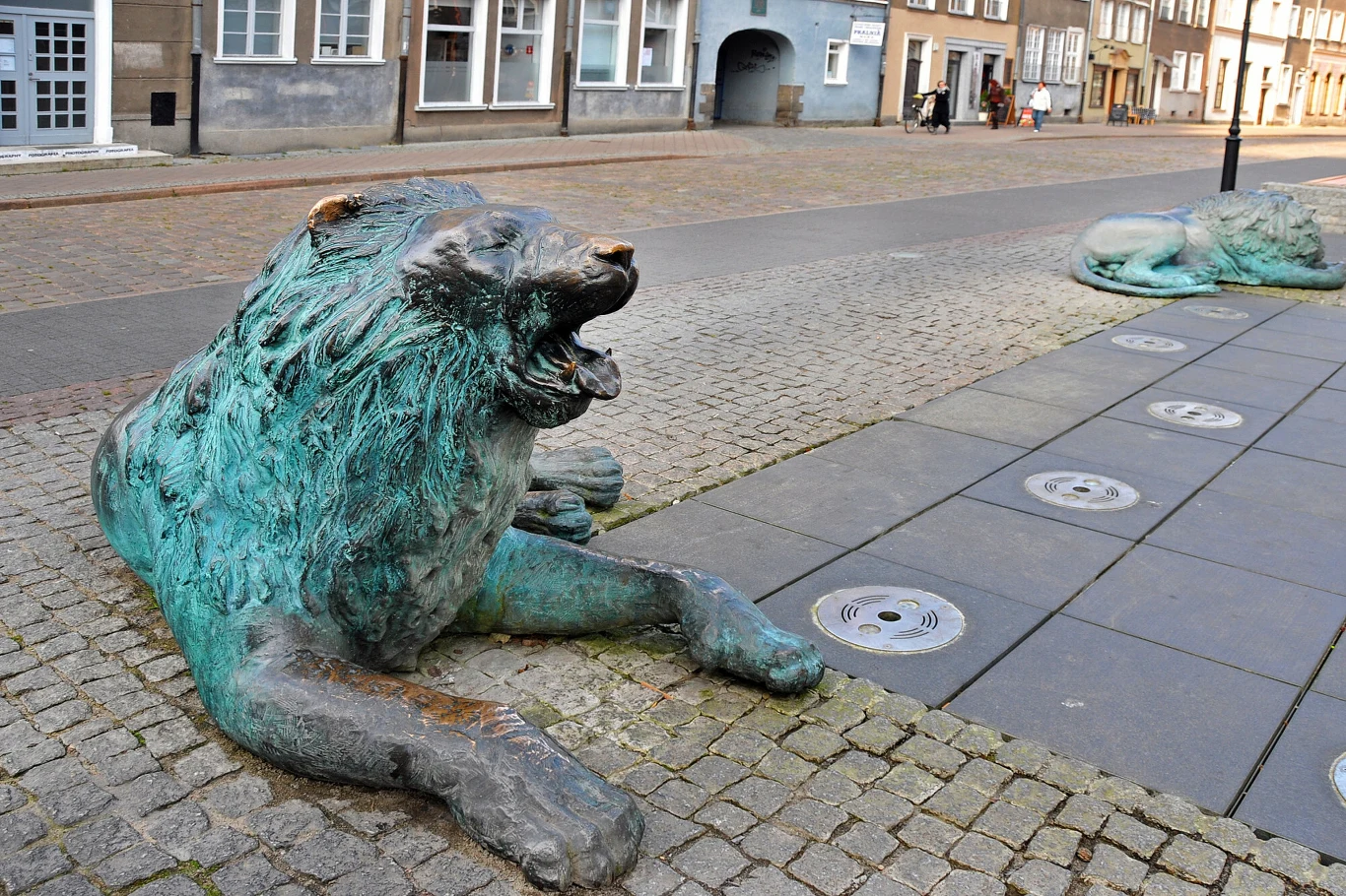 Rzeźby lwów w Gdańsku Rzeźby lwów w Gdańsku