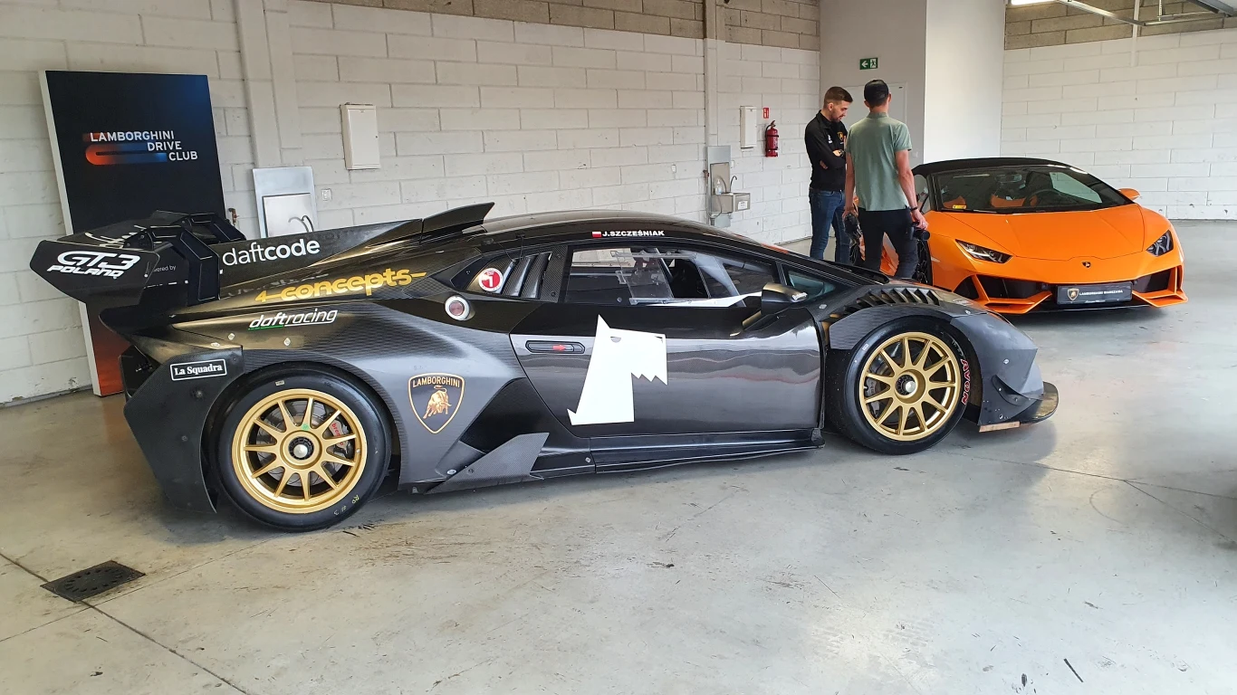 Lamborghini Huracan STO