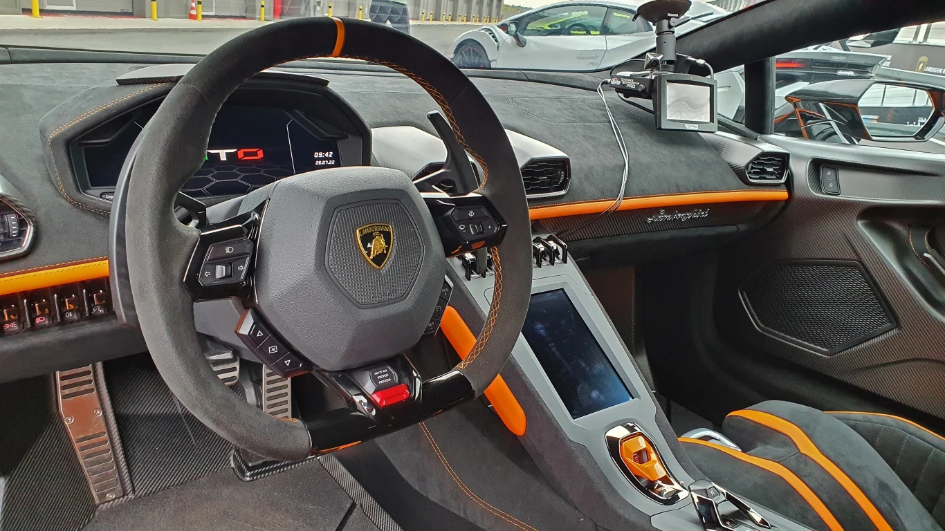 Lamborghini Huracan STO