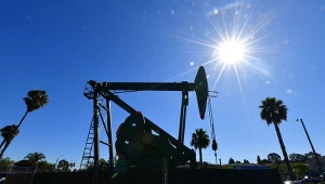 Analitycy banków inwestycyjnych obniżają prognozy dla cen ropy 