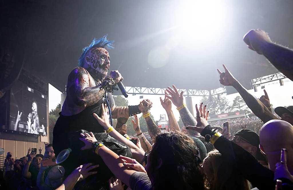 Chad Gray (Mudvayne) chciał dostać się do swoich fanów Chad Gray (Mudvayne) chciał dostać się do swoich fanów