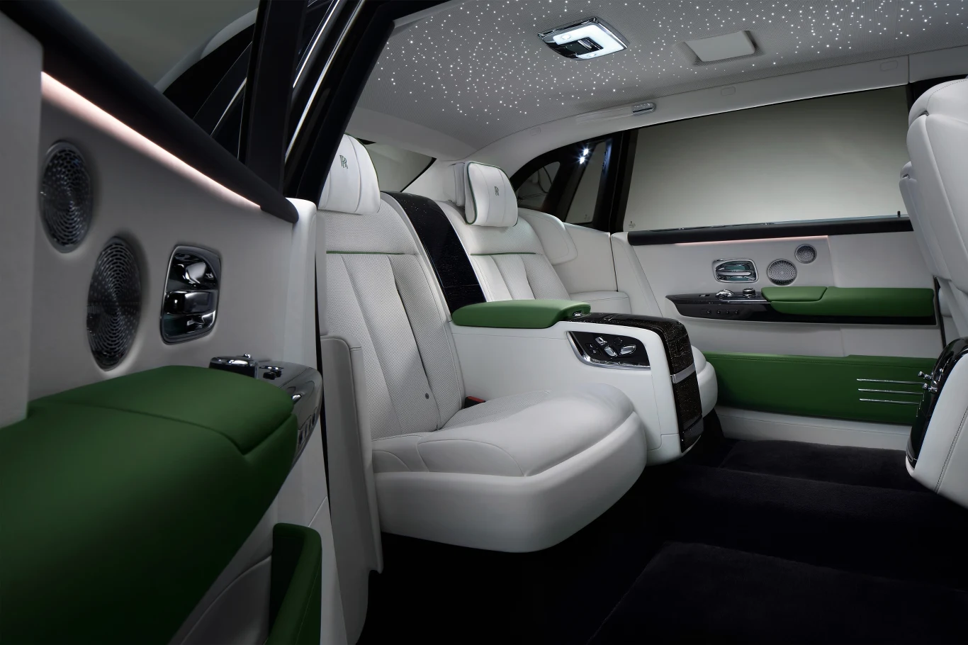 Rolls-Royce Phantom VIII Series II Rolls-Royce Phantom VIII Series II