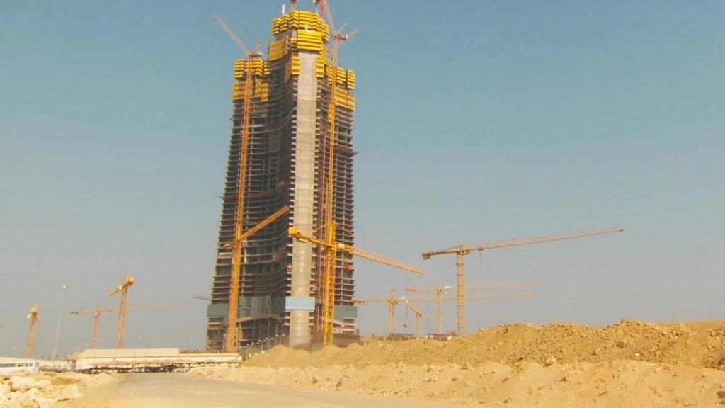 Szkielet Jeddah Tower stoi i straszy na arabskiej pustyni