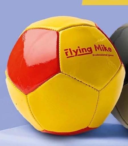 Piłka nożna Flying Mike