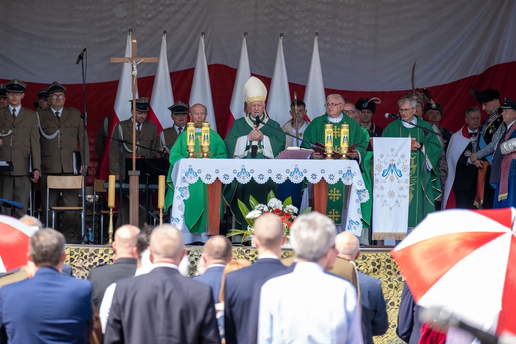 Kościół katolicki w sierpniu zachęca wiernych do unikania alkoholu oraz innych używek