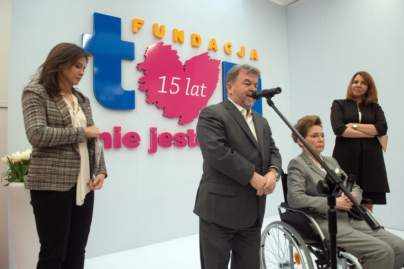 Bożena Walter swego czasu pojawiła się publicznie na wózku inwaldzikim