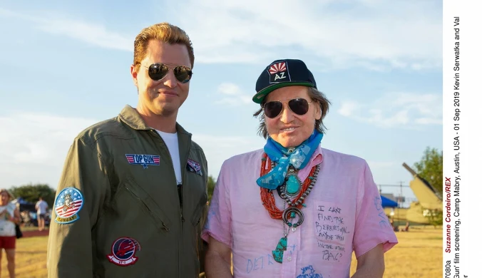 ​"Jak Marlon Brando po kilku butelkach tequili". Val Kilmer się nie poddaje