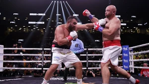 Adam Kownacki w walce z  Alim Erenem Demirezenem