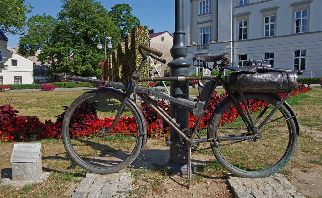 Jedne z Symboli Radomia: rower wojskowy Łucznik typu XX